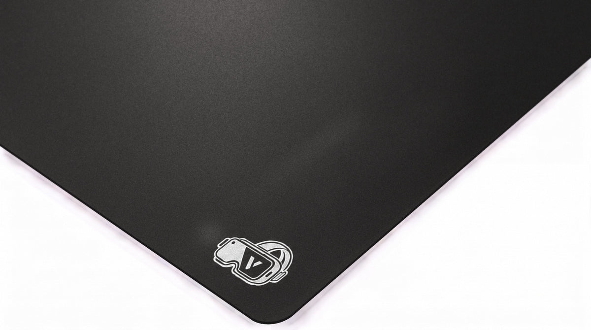 V-BLACK V-2 – tappetino in vetro – primo piano dell'angolo