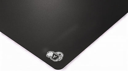 V-BLACK V-2 – tappetino in vetro – primo piano dell'angolo